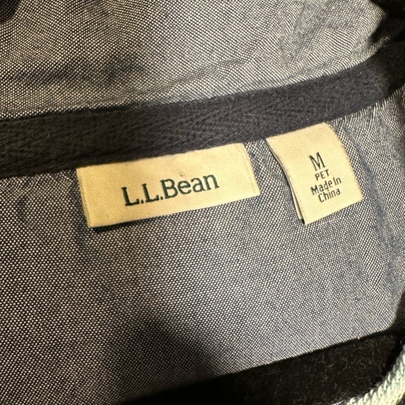 Women’s classic  LL Bean pullover z Sz M EUC - Picture 3 of 3